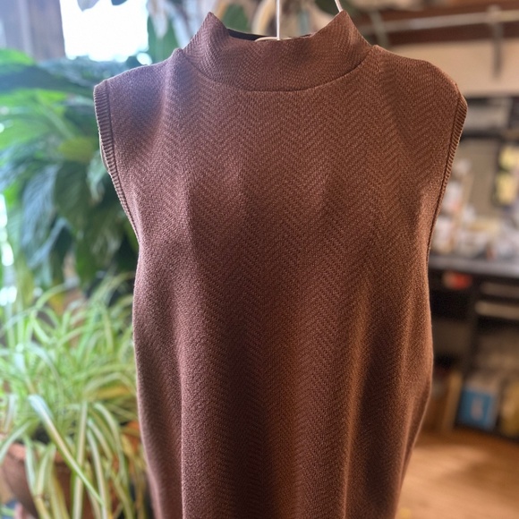 Vintage Design Assets knit sleeveless tunic sweater - Picture 3 of 5